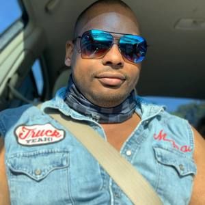 Meet your Posher, Donnie